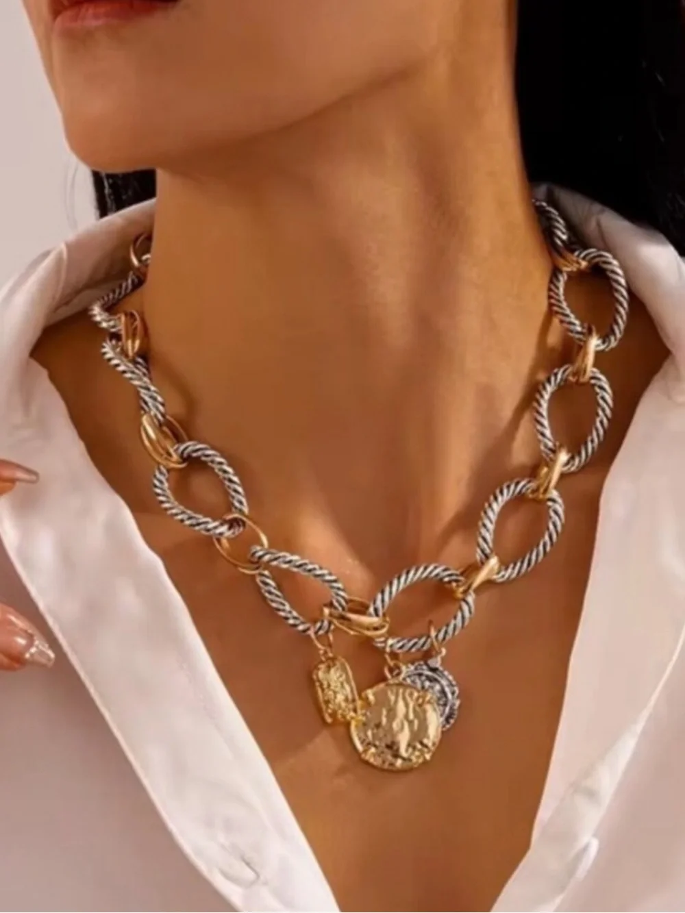 New 14K Gold Plated Collar Necklace Twist Chain Choker New - Picture 3 of 3